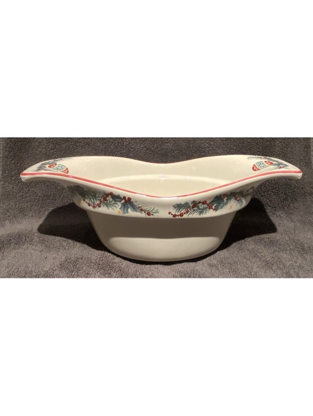 Pfaltzgraff Discontinued 10”L ‘Holiday Garland’ Gravy Boat